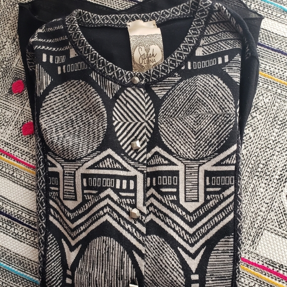 Italian Merino Geometric Design Wool Sweater - Picture 6 of 6